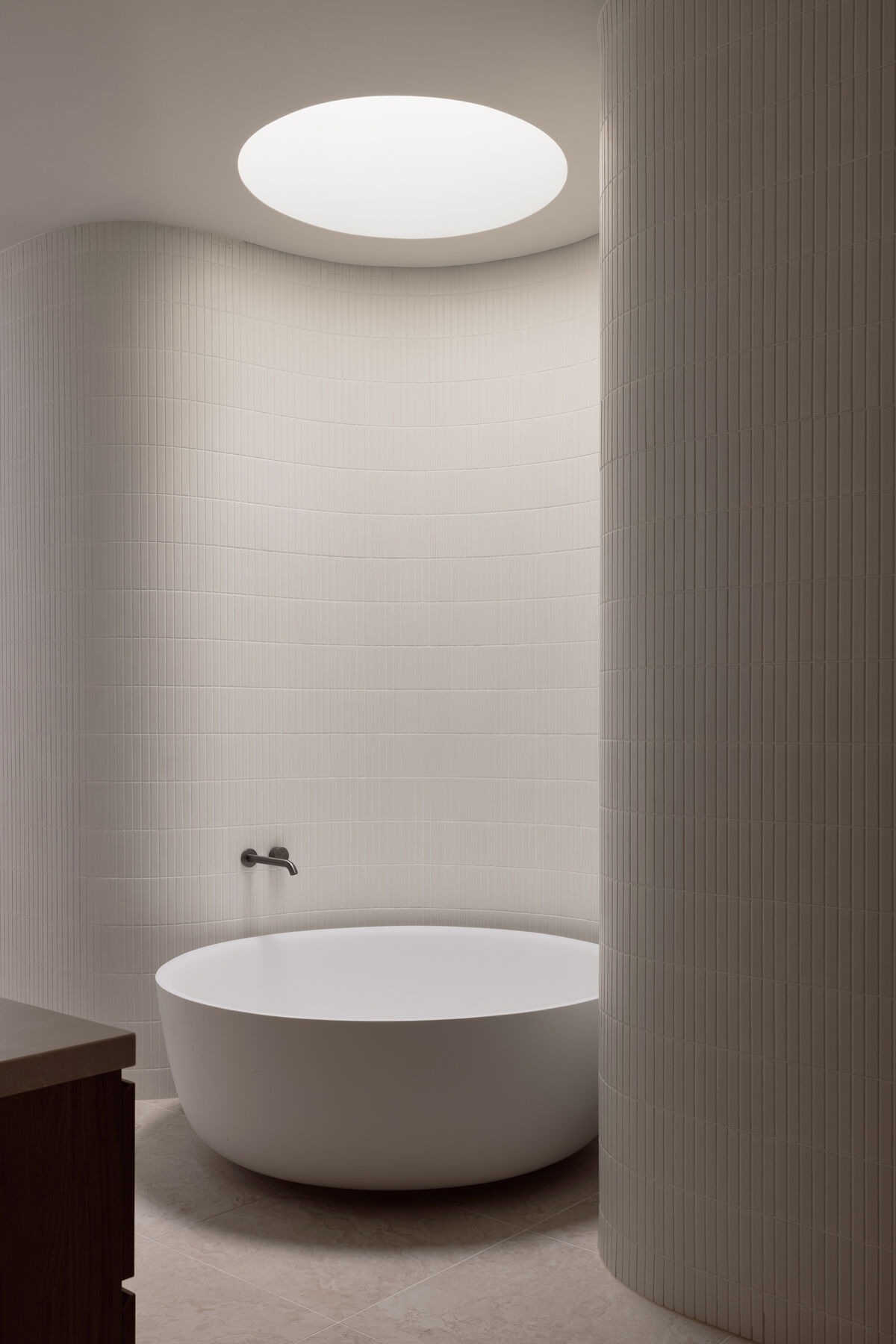 Adamson No.5 Penthouse — Bathing